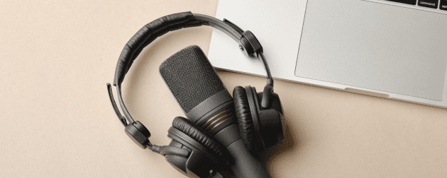 flat-lay-composition-with-microphone-podcasts-black-studio-headphones-brown-background-with-coffee-laptop-learning-online-education-concept