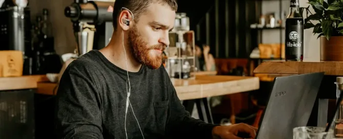 Best Practices for Terraform Engineers: man using laptop in café