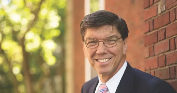 Headshot of tech leader and author Clayton Christensen